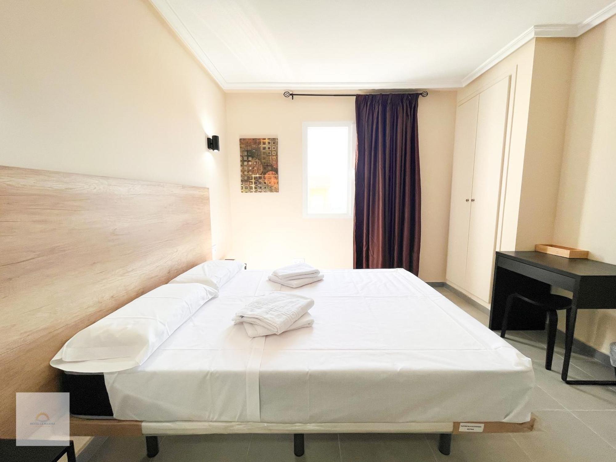 Hotel La Marina Elche La Mariña المظهر الخارجي الصورة