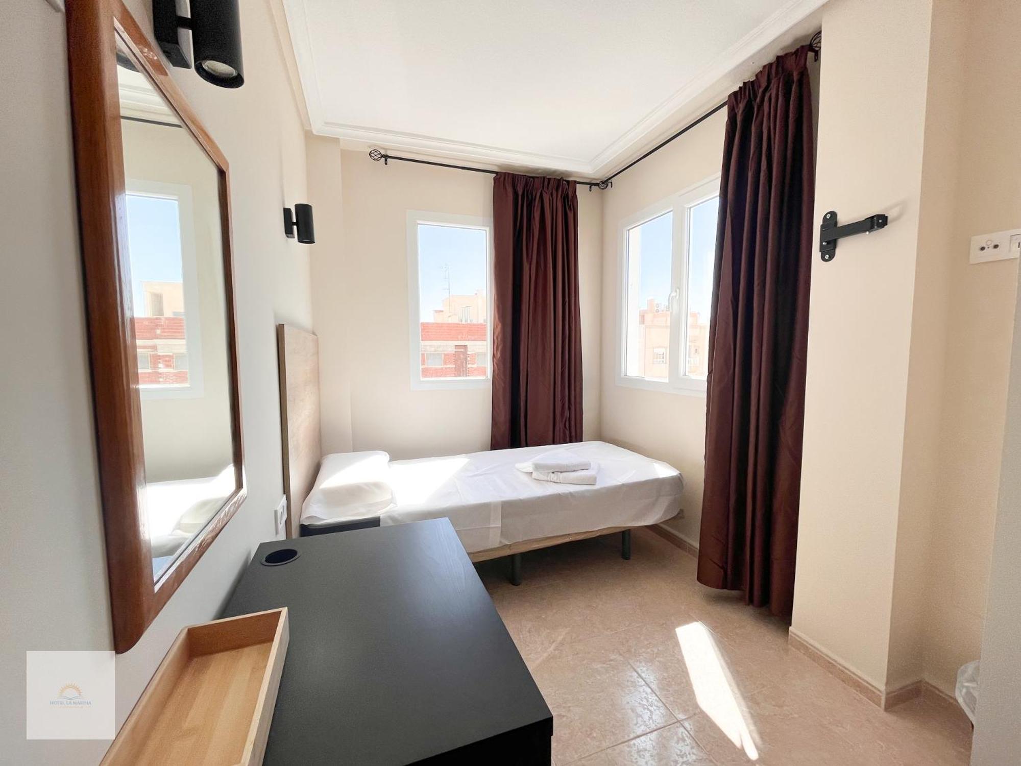 Hotel La Marina Elche La Mariña المظهر الخارجي الصورة