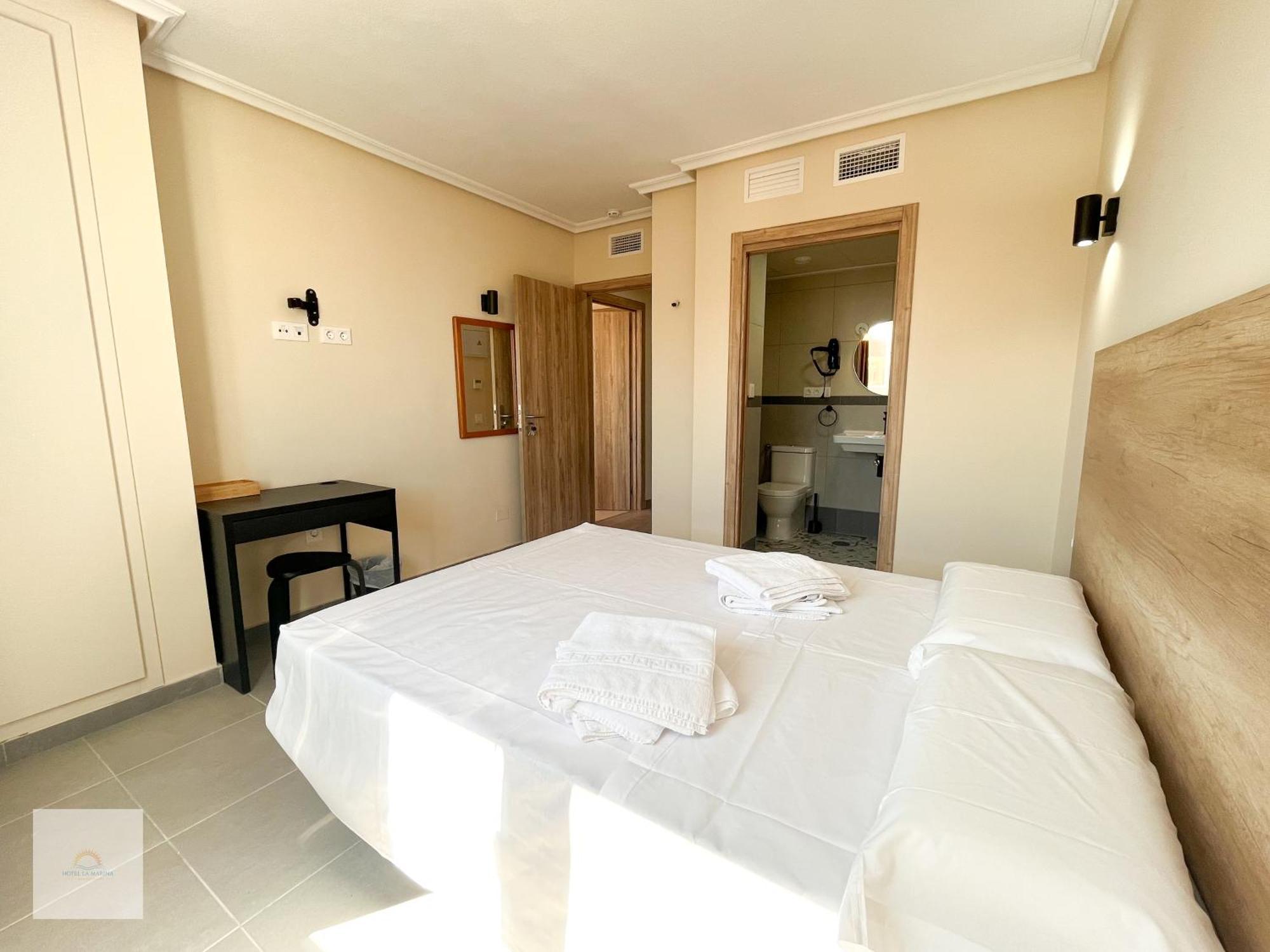 Hotel La Marina Elche La Mariña المظهر الخارجي الصورة